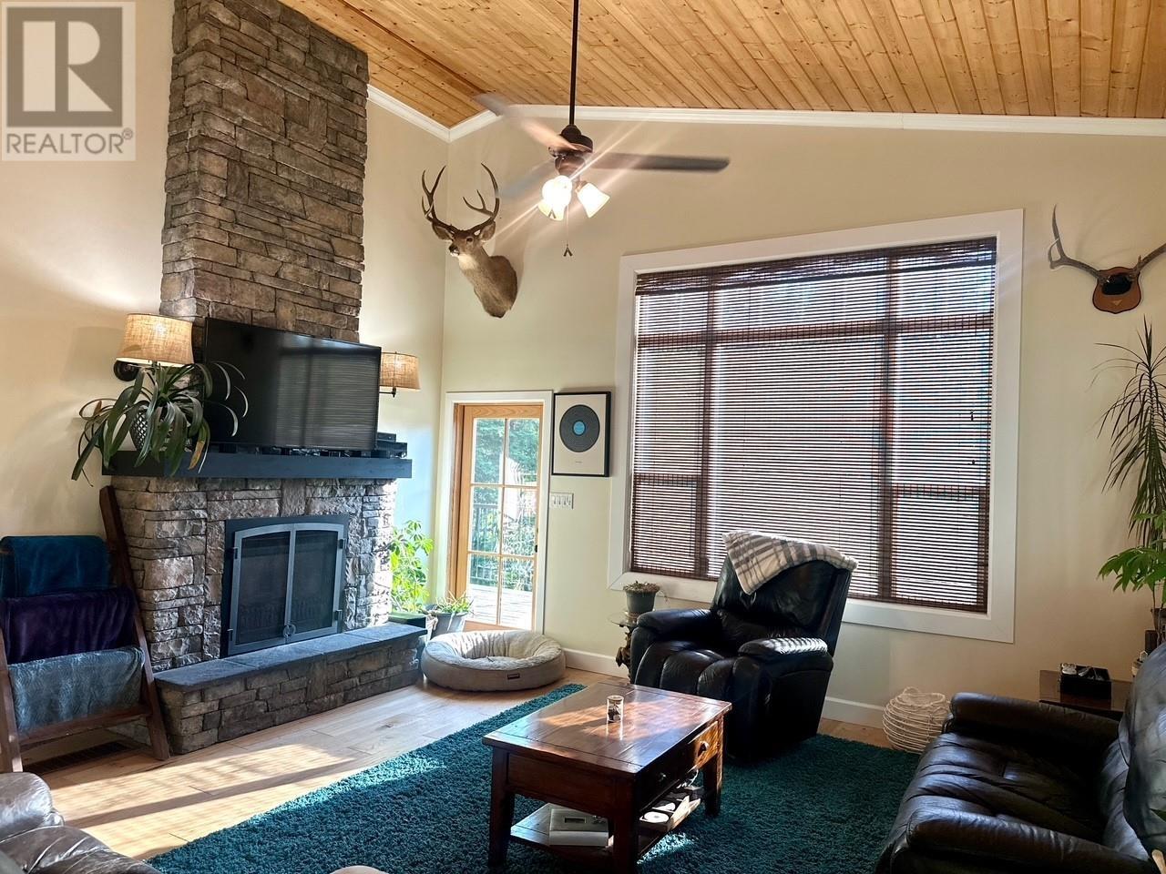 837 MCDONALD ROAD, Vanderhoof
