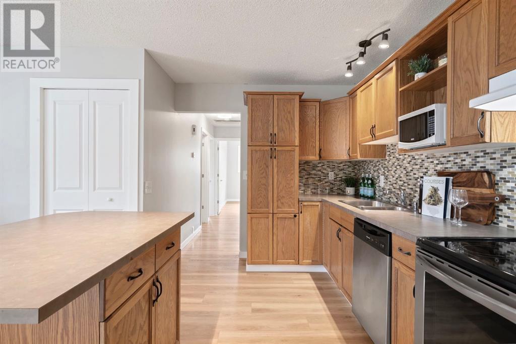 Single Family House Bungalow for Sale in  Midridge Gardens SE Midnapore Calgary 