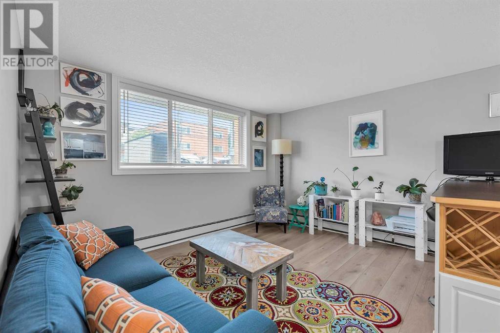 104, 117 23 Avenue SW, Calgary, Alberta