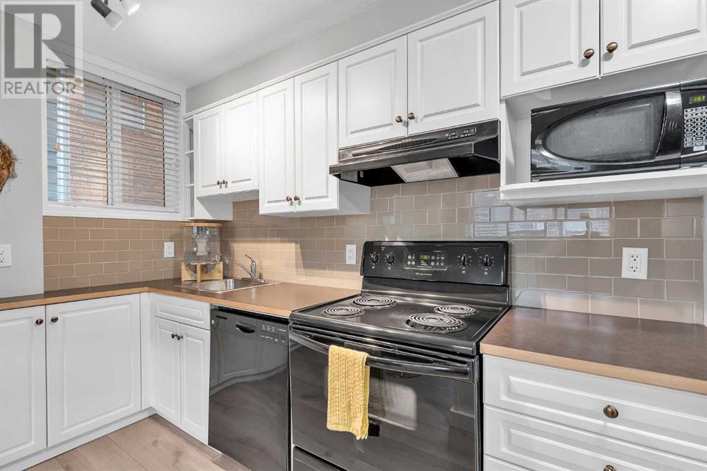 Single Family House for Sale in    Avenue SW Mission Calgary 