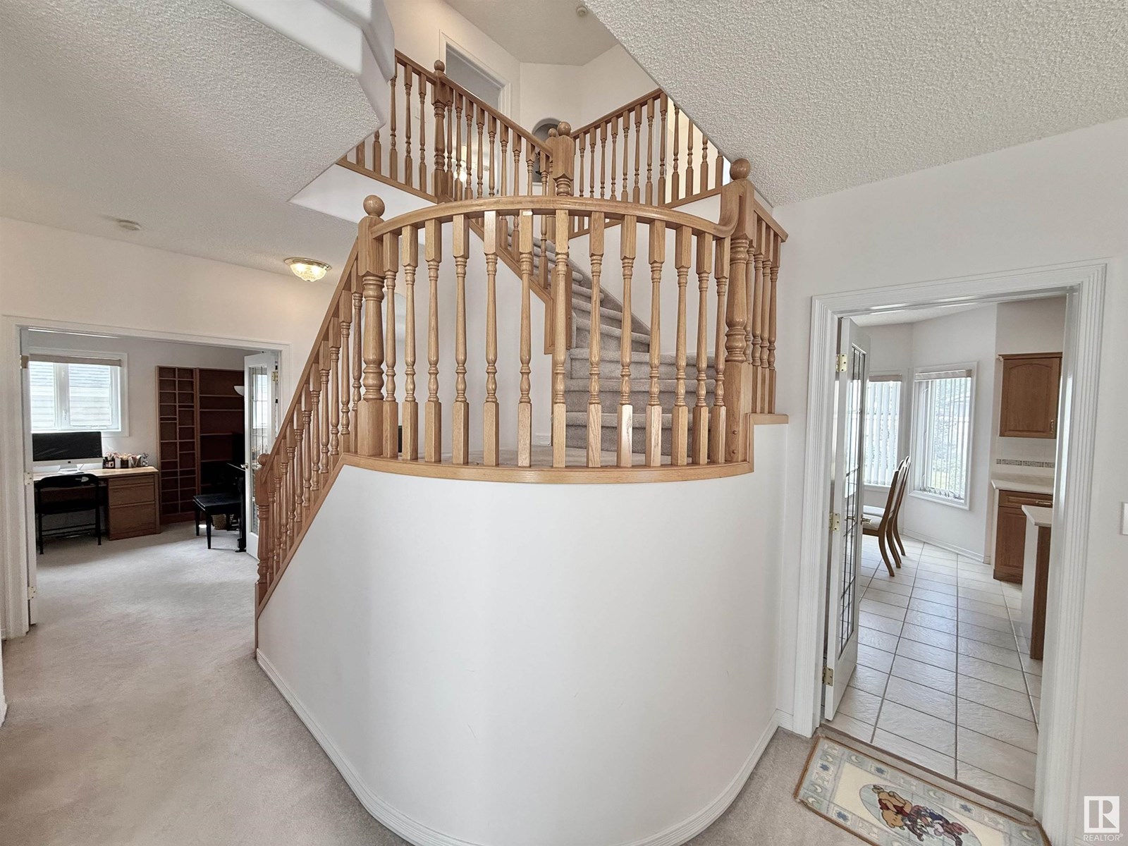 Photo 30 of 8416 160 A Av Nw, Edmonton AB