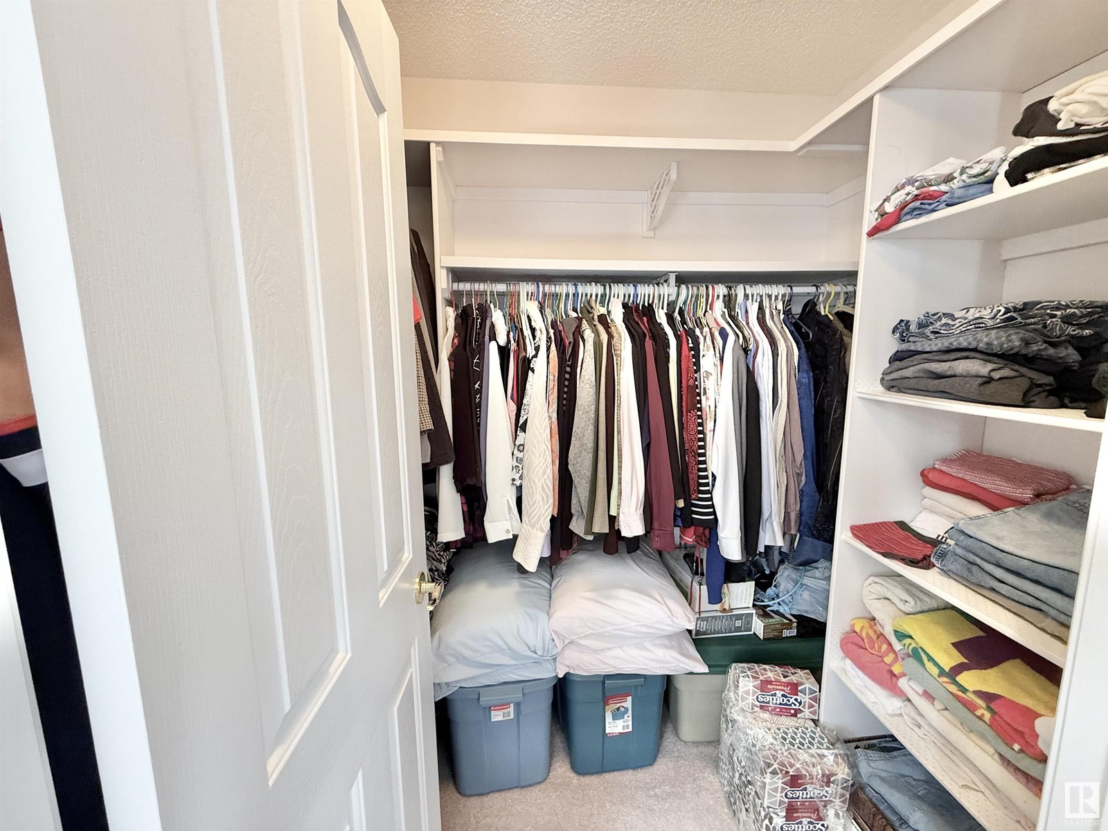Photo 20 of 8416 160 A Av Nw, Edmonton AB