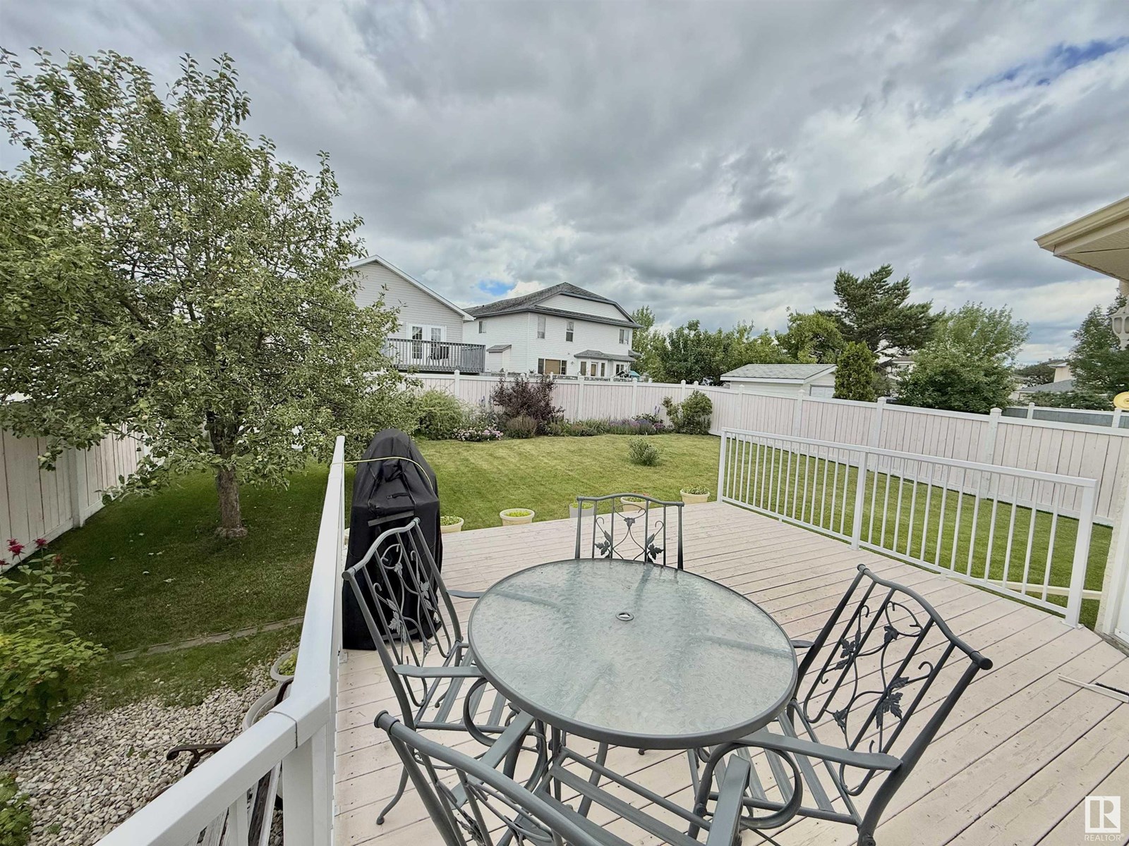 Photo 71 of 8416 160 A Av Nw, Edmonton AB