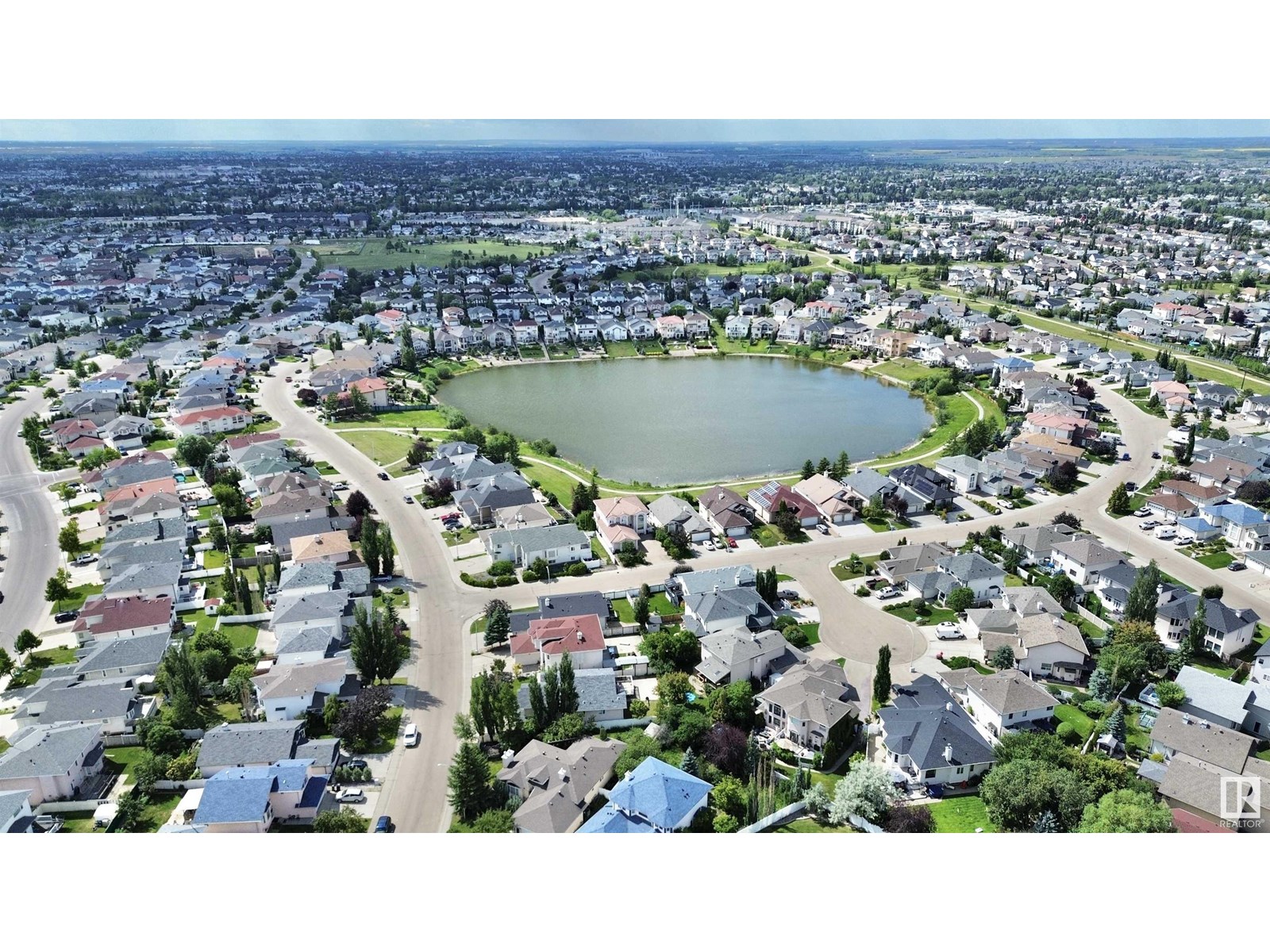 Photo 29 of 8416 160 A Av Nw, Edmonton AB