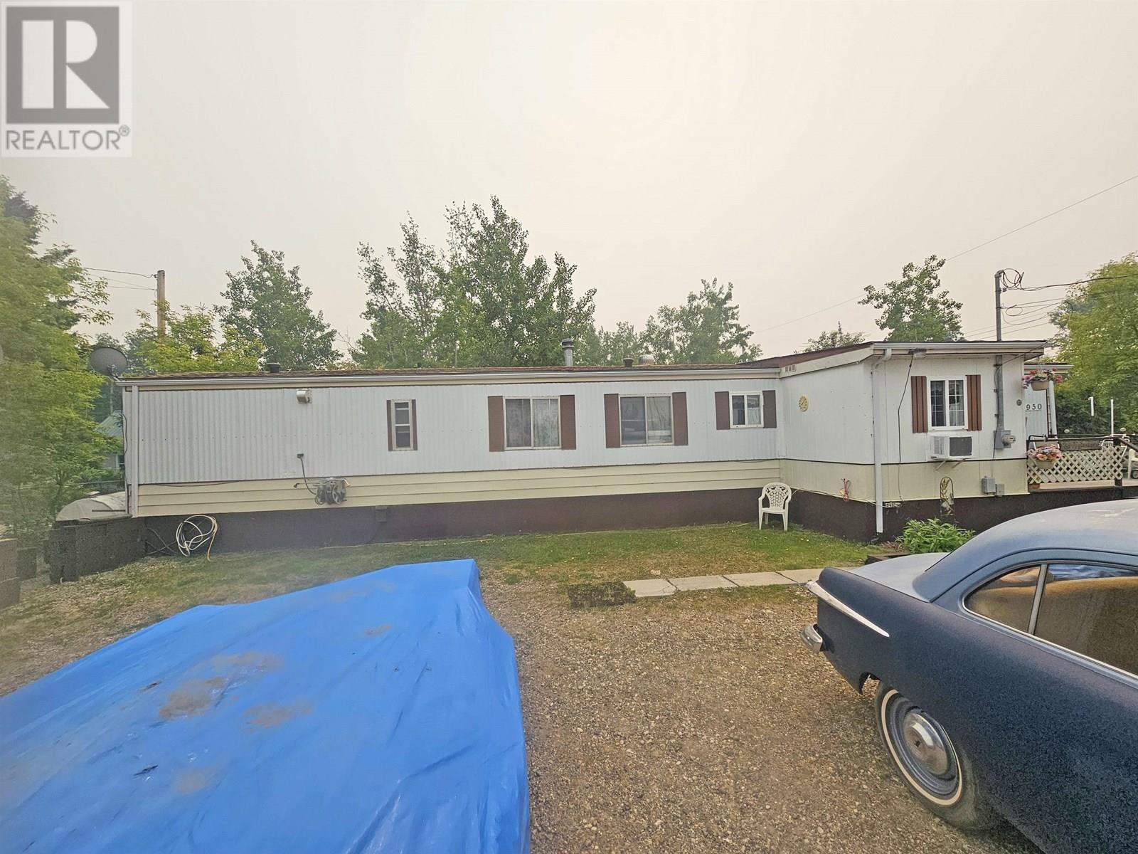 Photo 9 of 9950 Maple Street, Fort St John BC