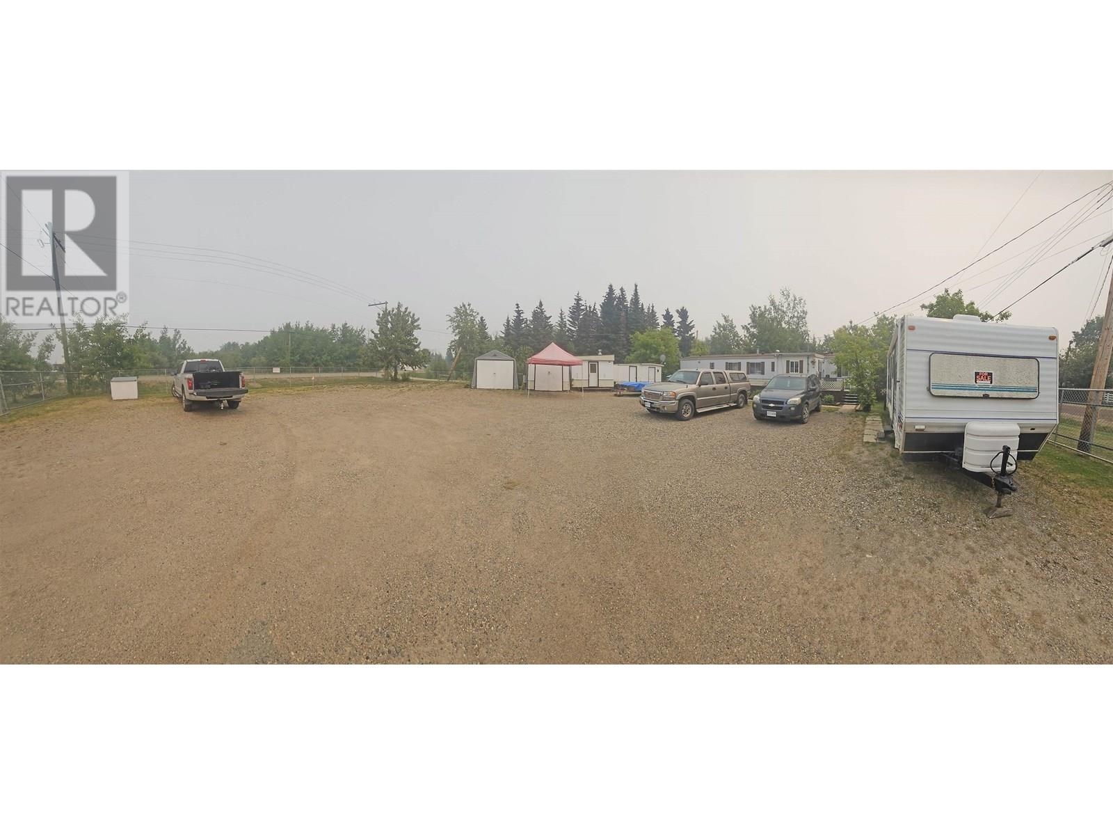 Photo 4 of 9950 Maple Street, Fort St John BC