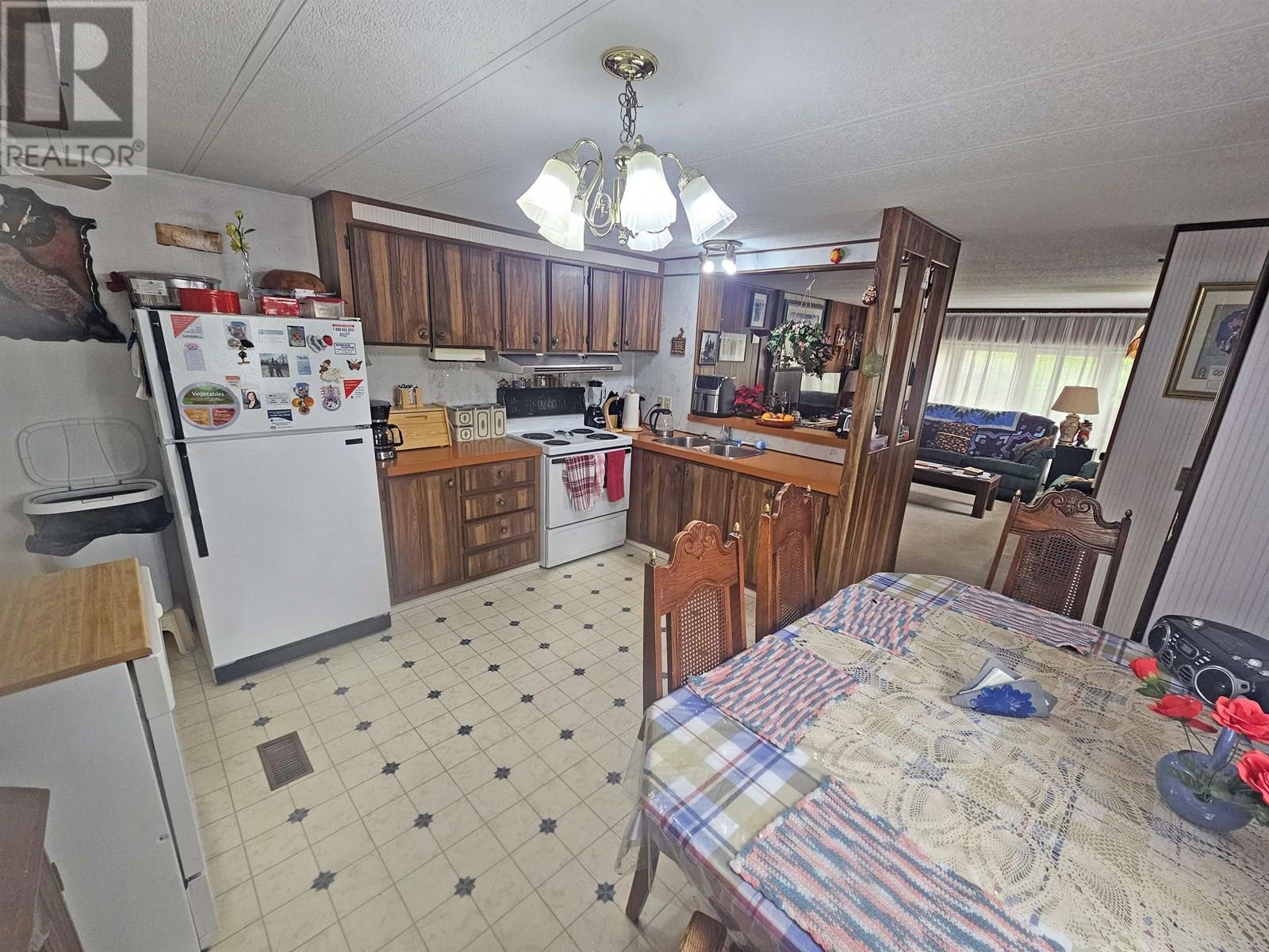 Photo 7 of 9950 Maple Street, Fort St John BC