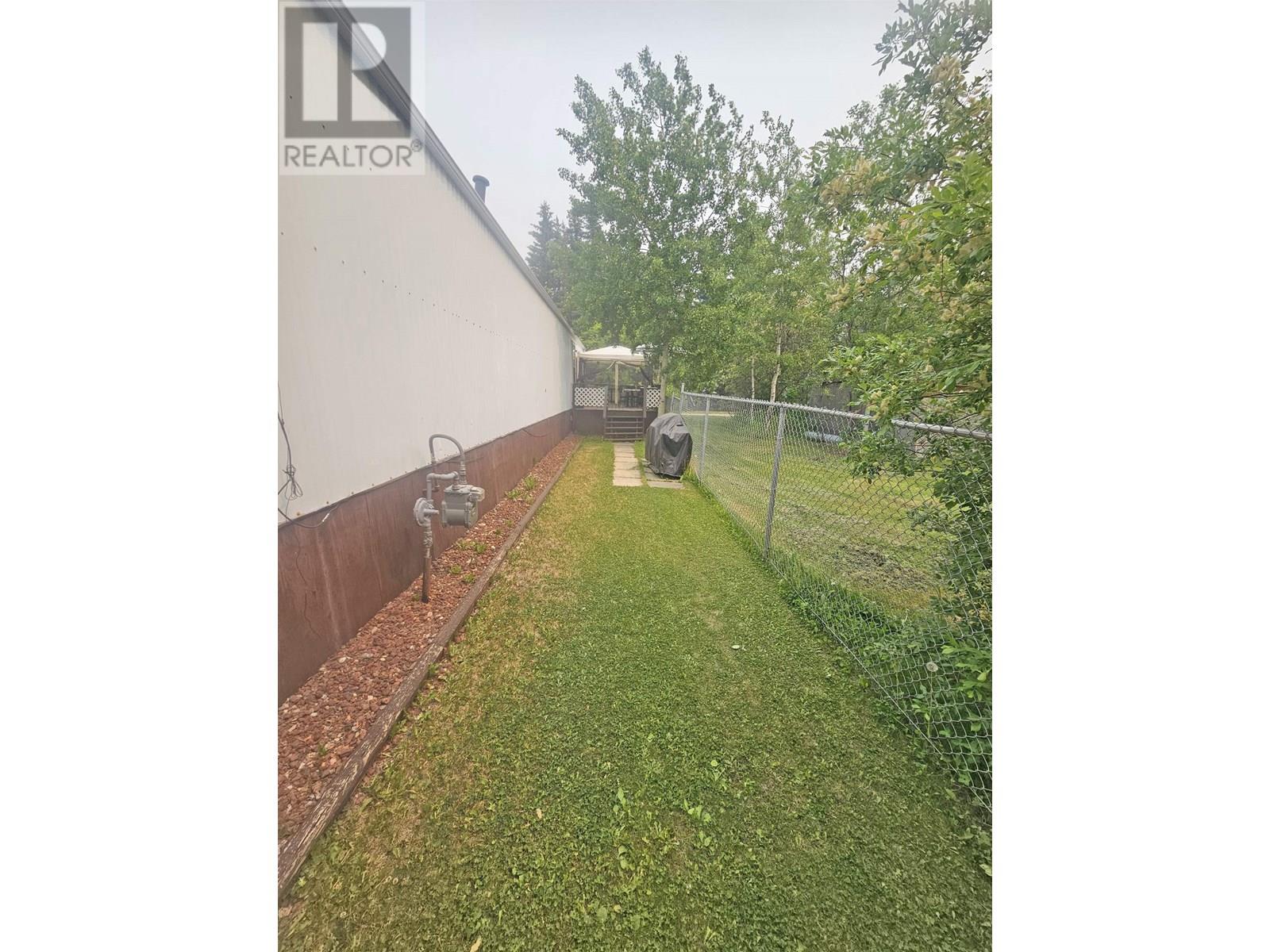 Photo 15 of 9950 Maple Street, Fort St John BC
