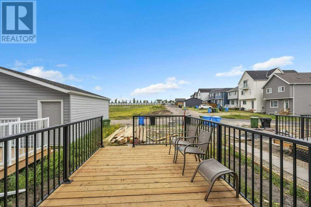 Single Family House for Sale in  Rangeview Drive SE Rangeview Calgary 