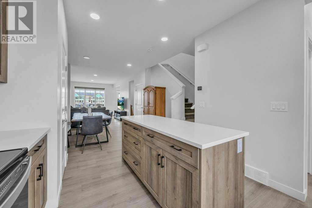 Single Family House for Sale in  Rangeview Drive SE Rangeview Calgary 