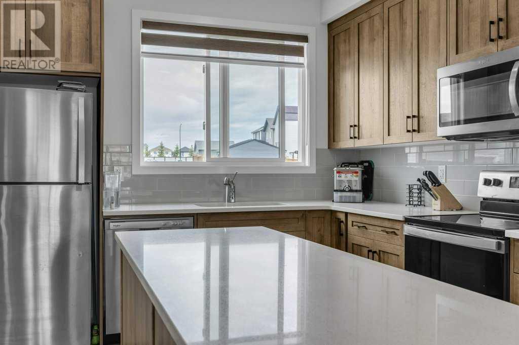 Single Family House for Sale in  Rangeview Drive SE Rangeview Calgary 