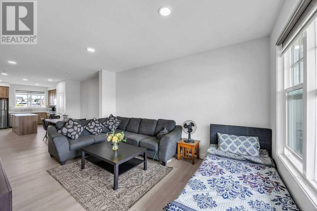 Single Family House for Sale in  Rangeview Drive SE Rangeview Calgary 