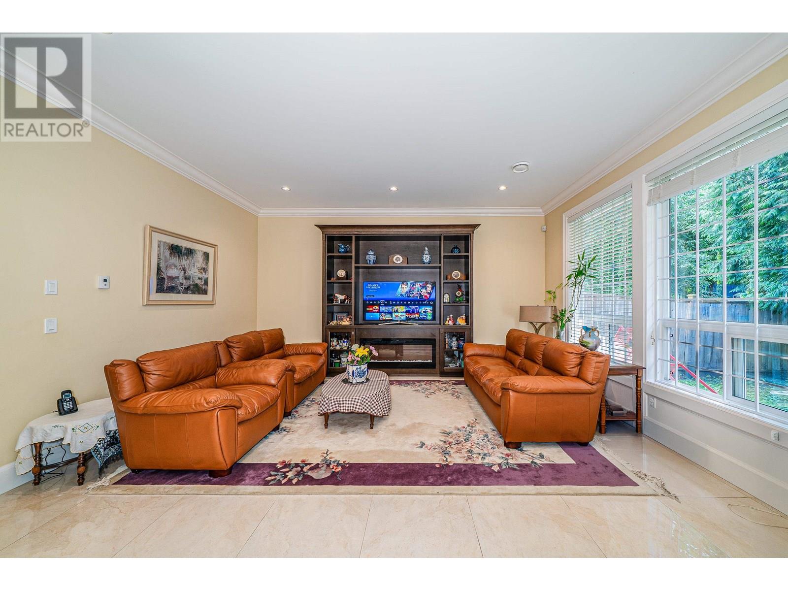 Photo 3 of 9680 Breden Avenue, Richmond BC