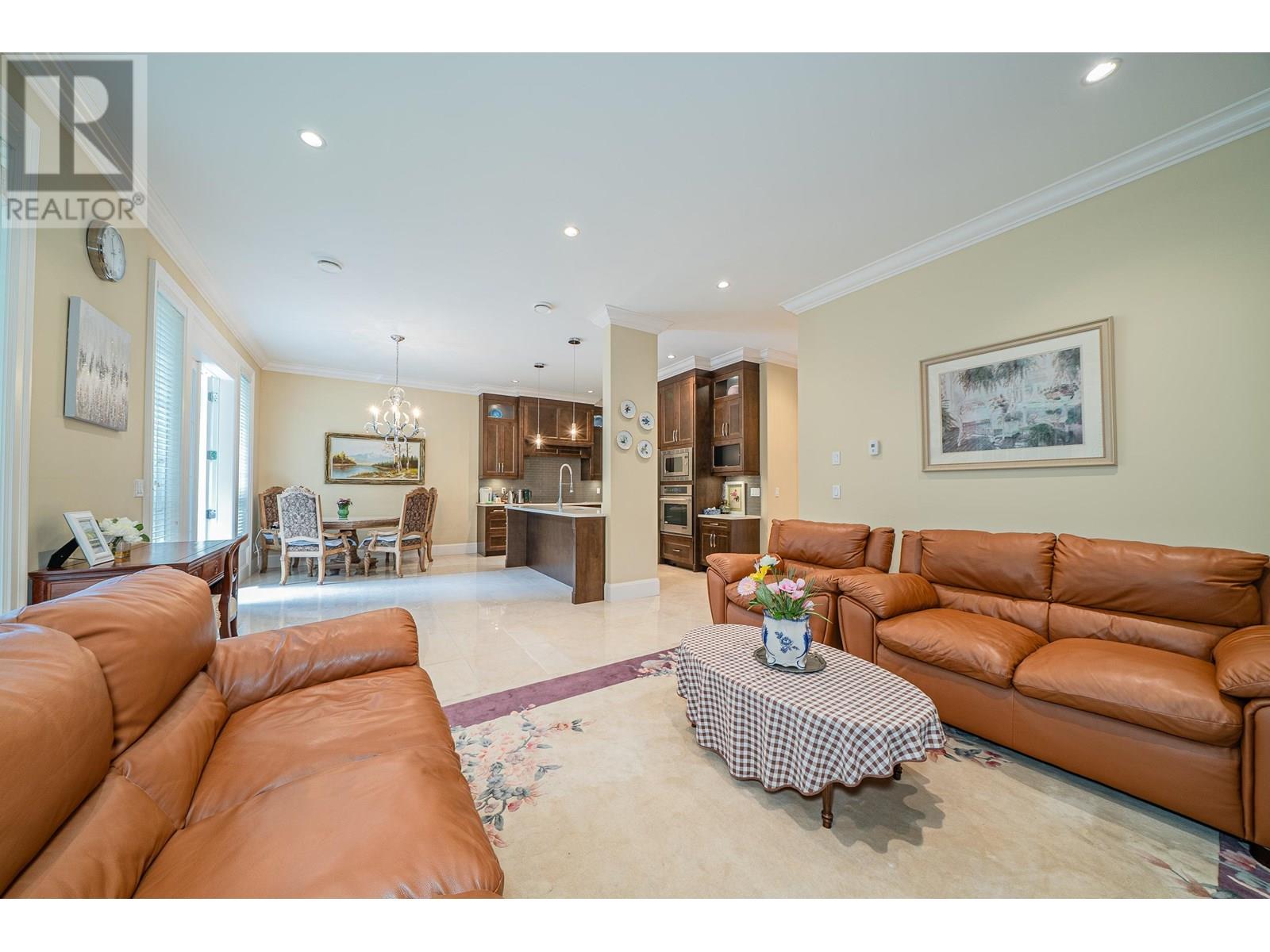 Photo 4 of 9680 Breden Avenue, Richmond BC