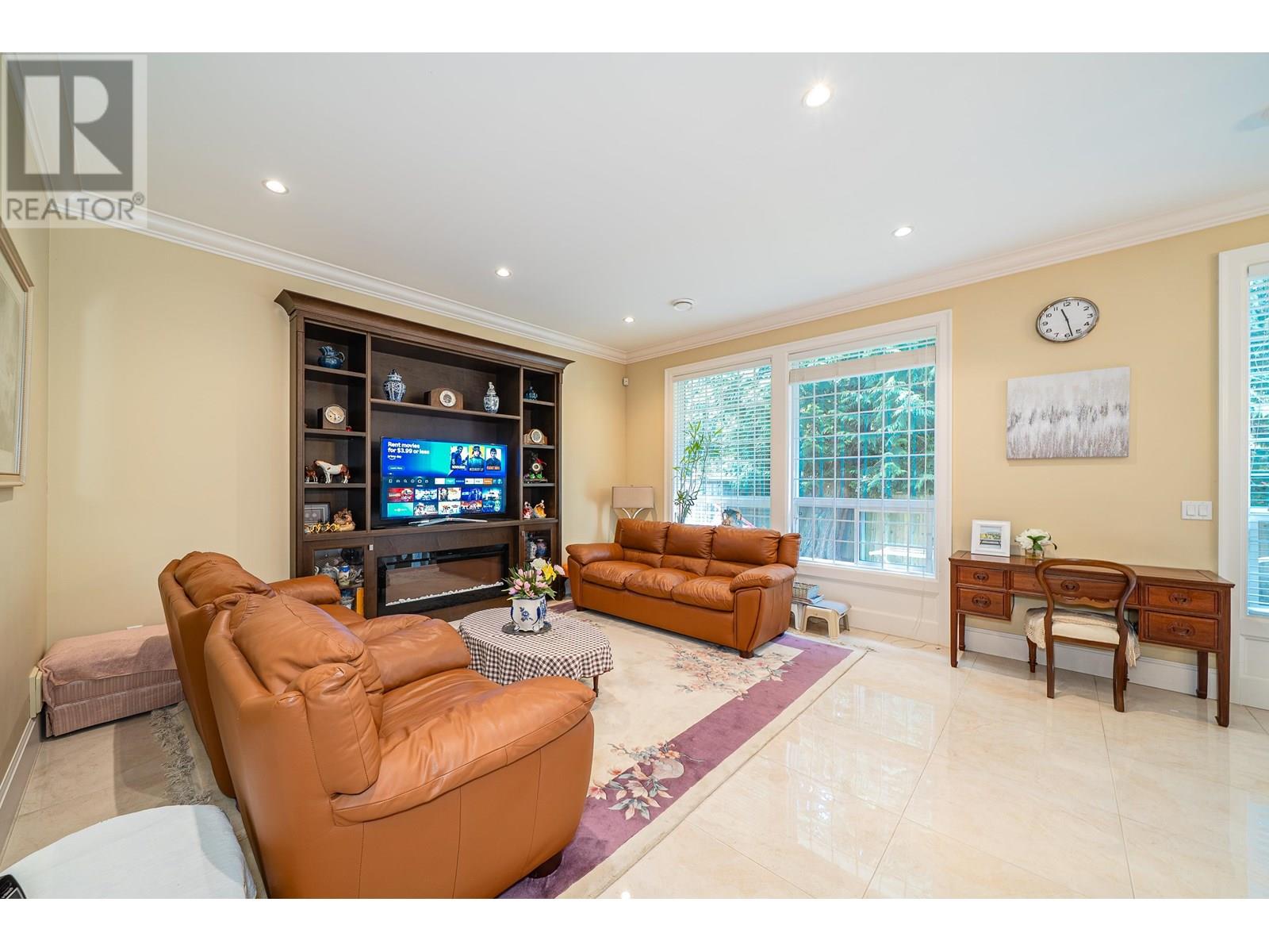 Photo 5 of 9680 Breden Avenue, Richmond BC
