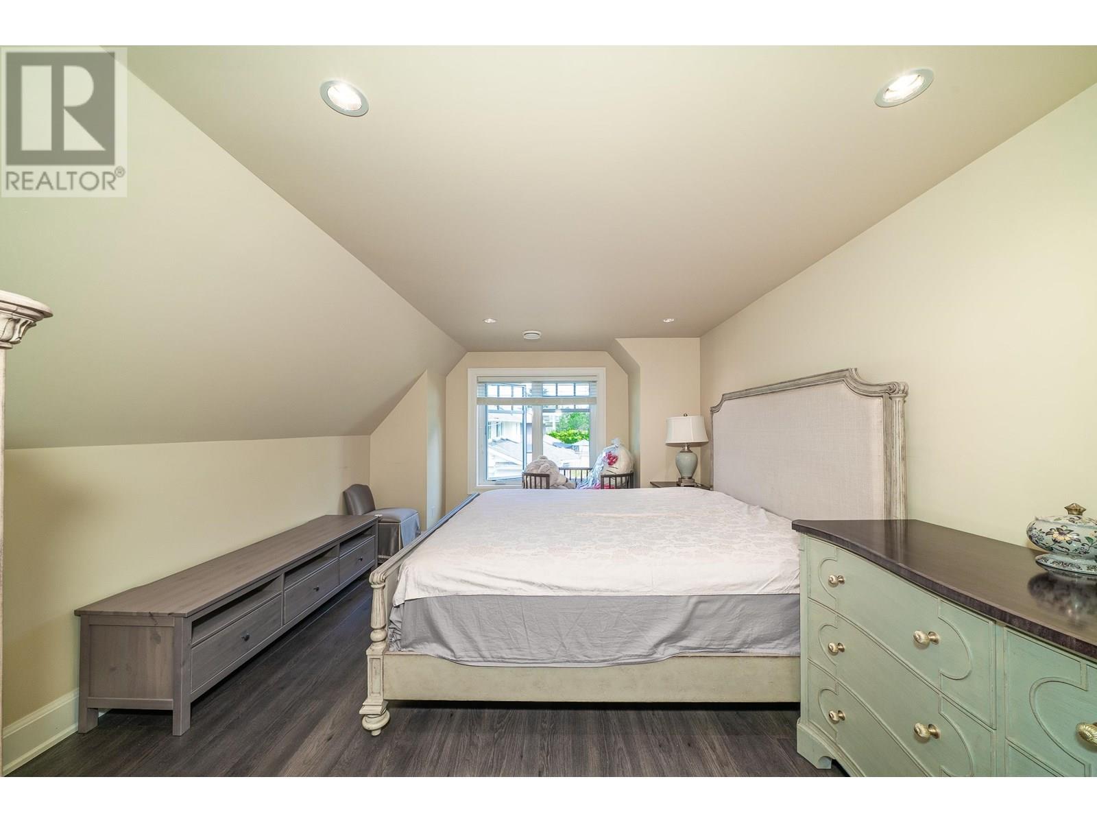 Photo 21 of 9680 Breden Avenue, Richmond BC