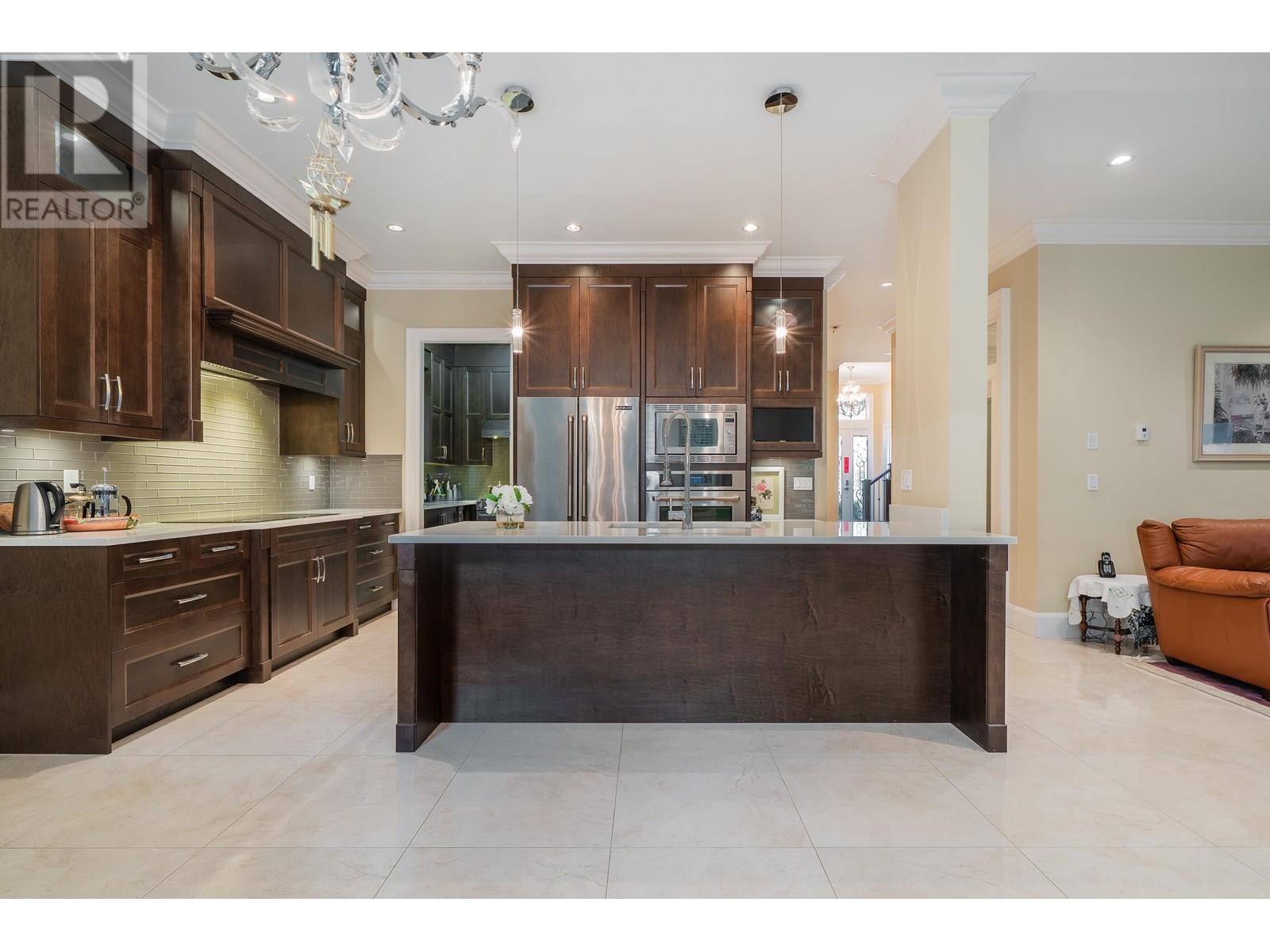 Photo 7 of 9680 Breden Avenue, Richmond BC