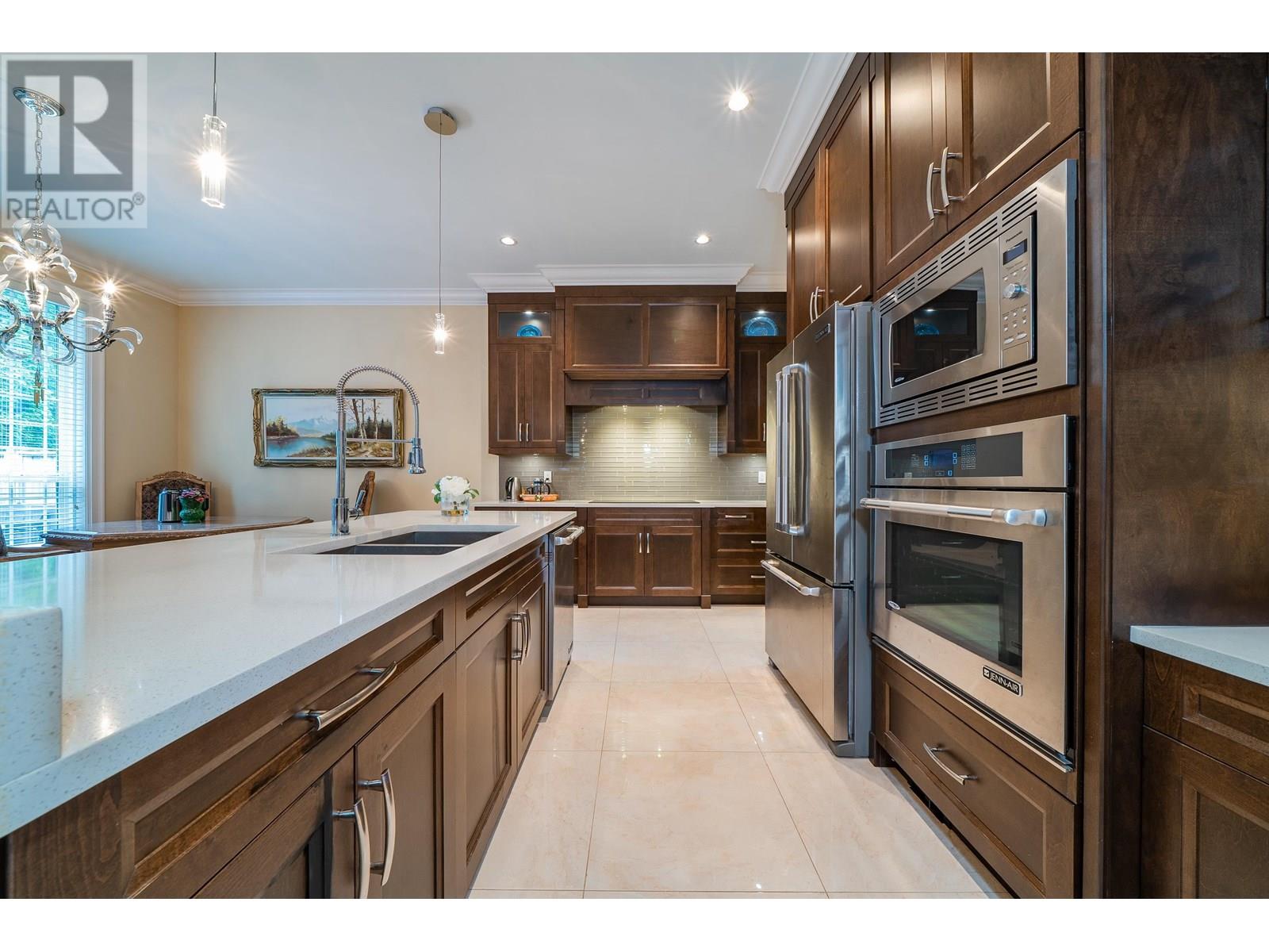Photo 8 of 9680 Breden Avenue, Richmond BC