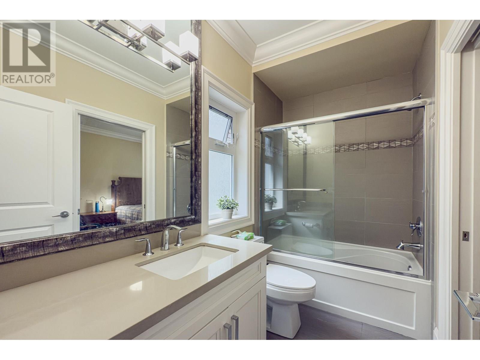 Photo 20 of 9680 Breden Avenue, Richmond BC