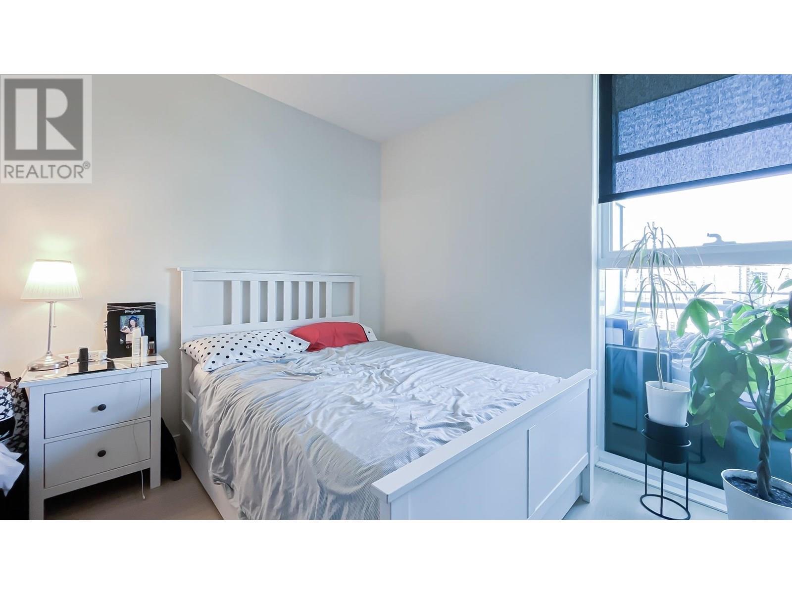 Photo 15 of 2220 89 Nelson Street, Vancouver BC