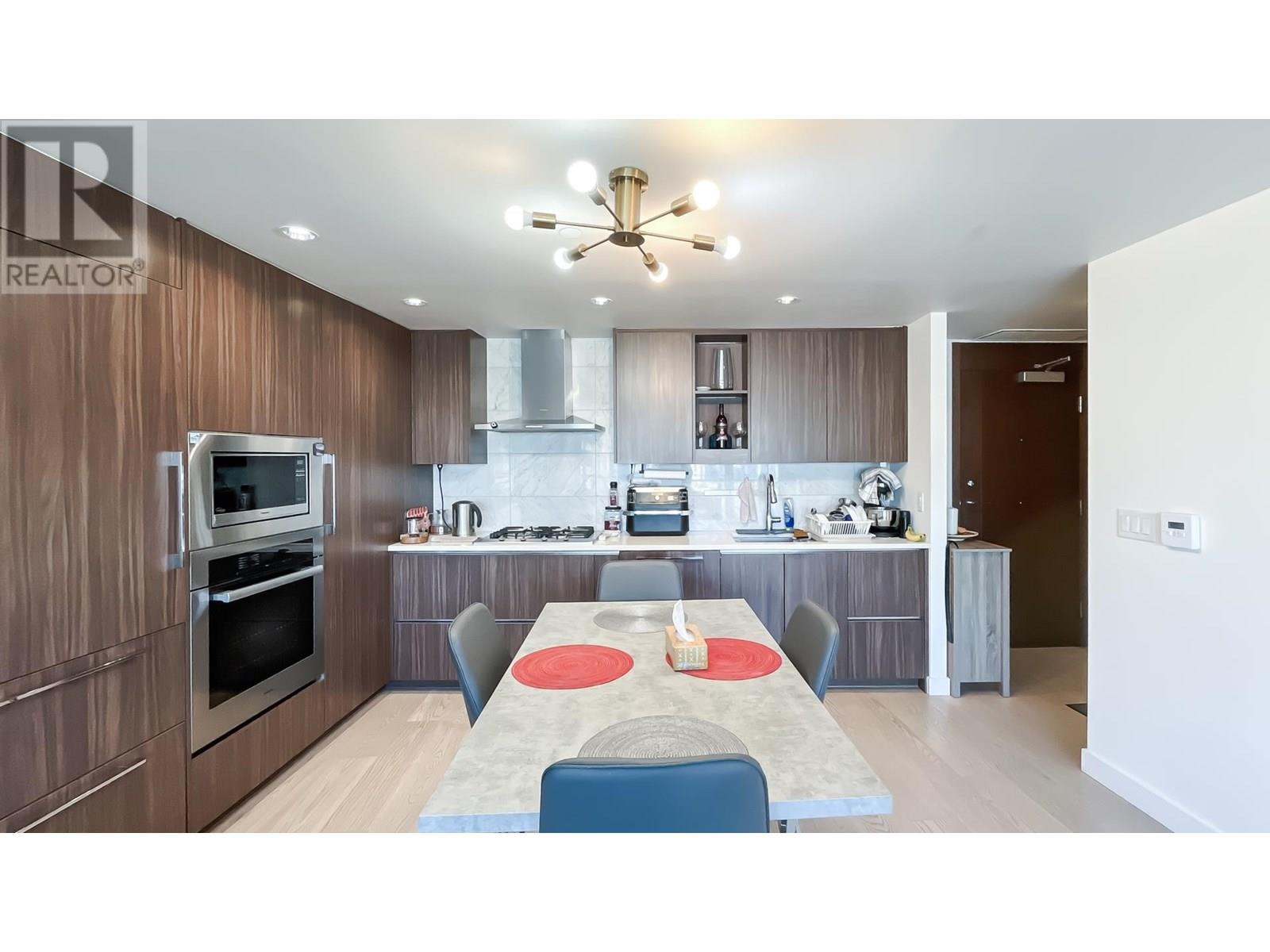 Photo 7 of 2220 89 Nelson Street, Vancouver BC