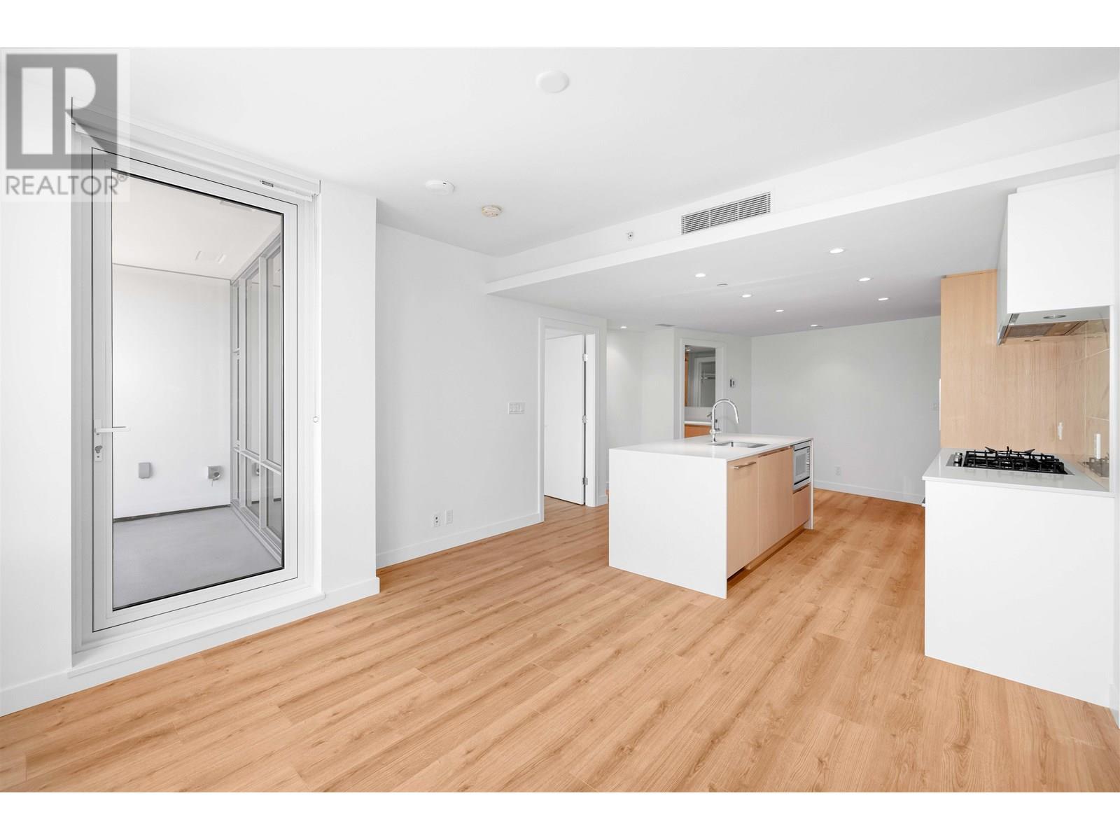 Photo 16 of 618 1500 Fern Street, North Vancouver BC