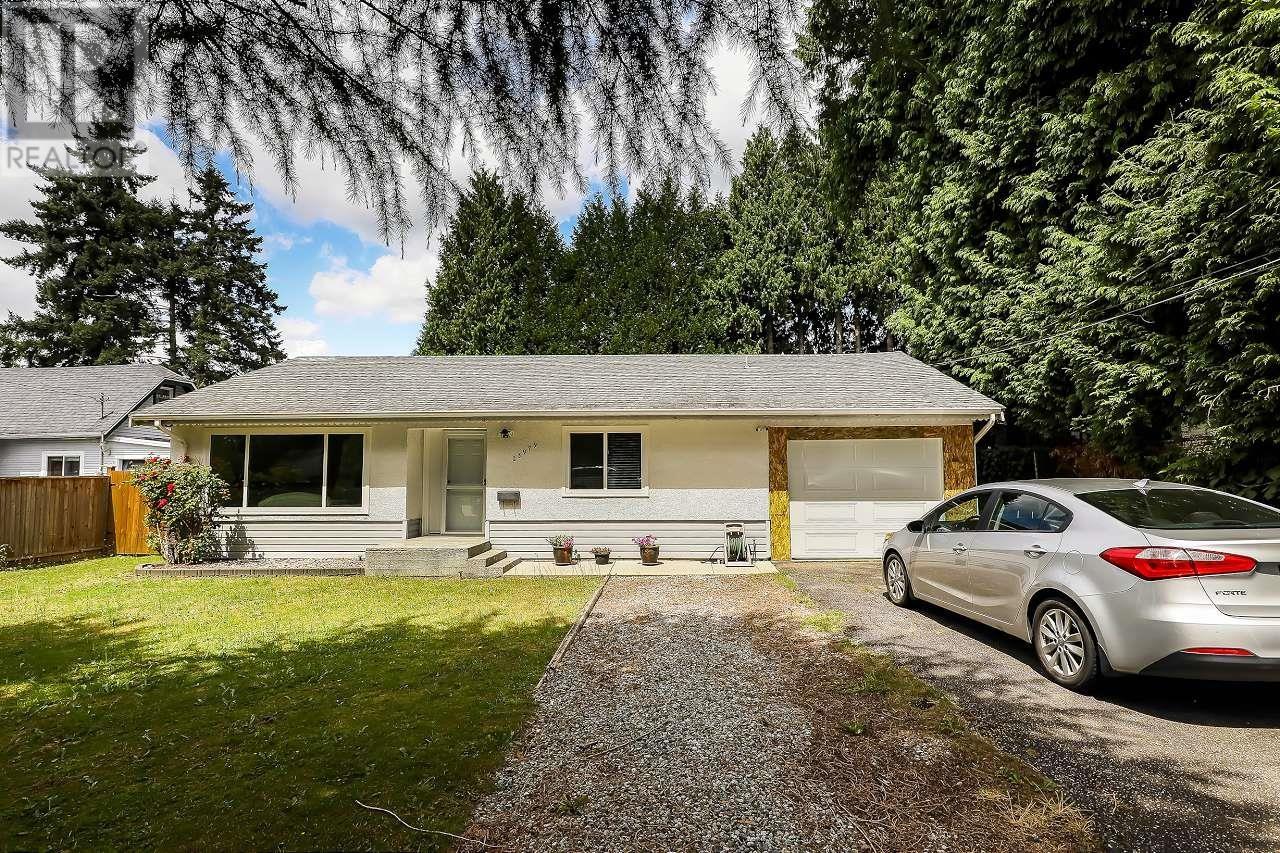 Photo 1 of 23979 118 Avenue, Maple Ridge BC