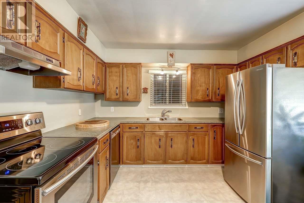 Photo 19 of 23979 118 Avenue, Maple Ridge BC