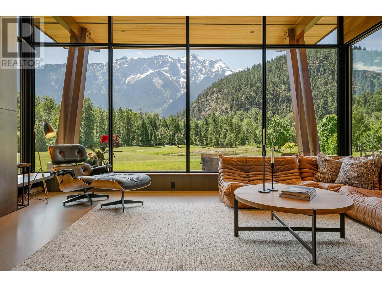 1500 SEA TO SKY HIGHWAY, Pemberton