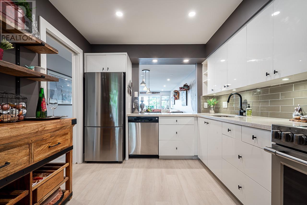 Photo 11 of 202 12 K De K Court, New Westminster BC