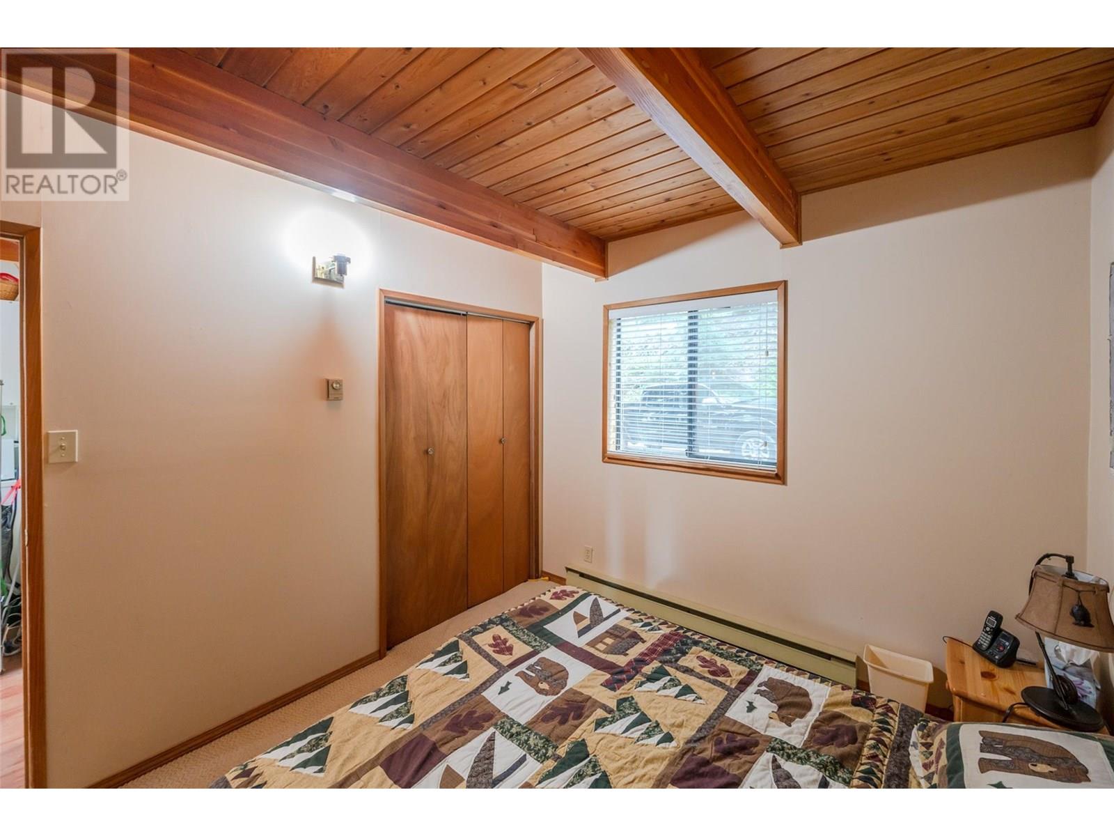 272 Link Lake Road, Princeton