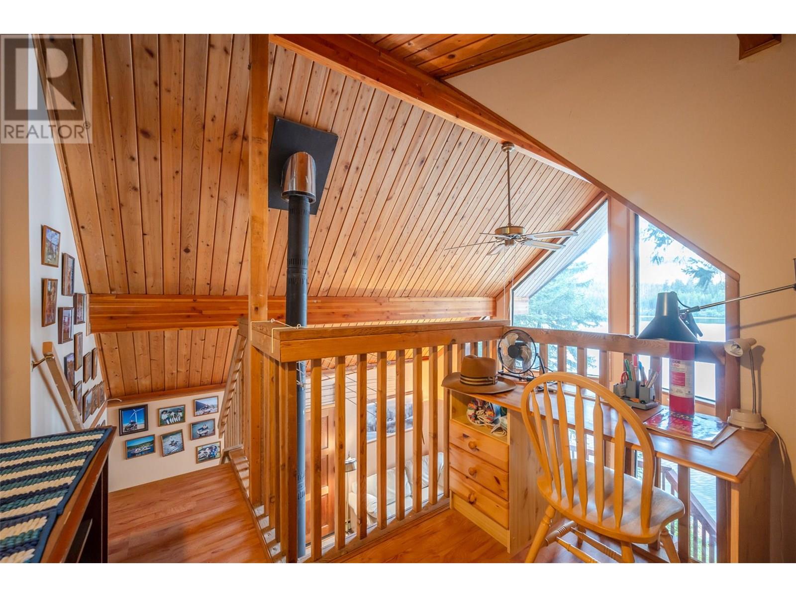 272 Link Lake Road, Princeton