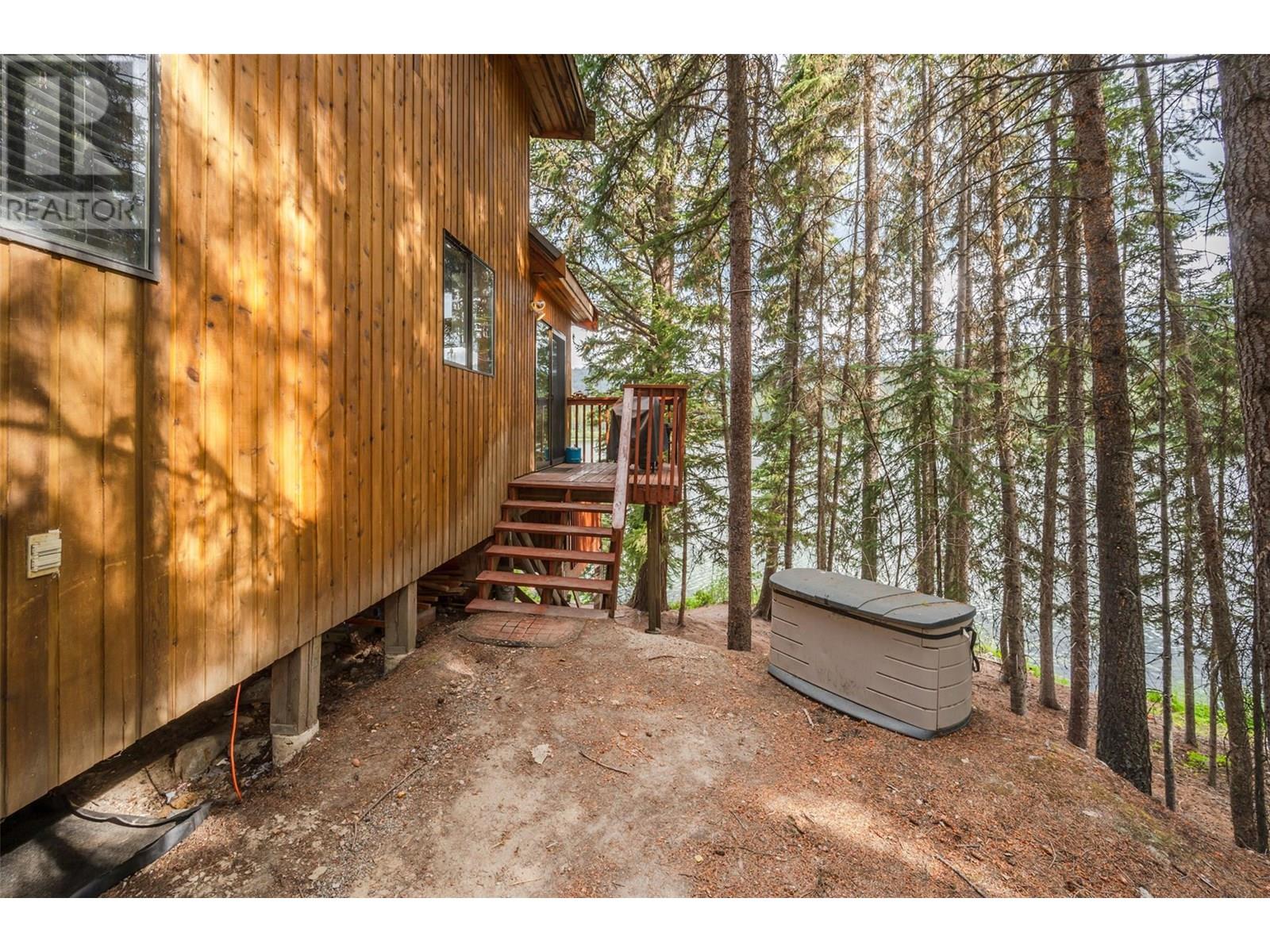 272 Link Lake Road, Princeton