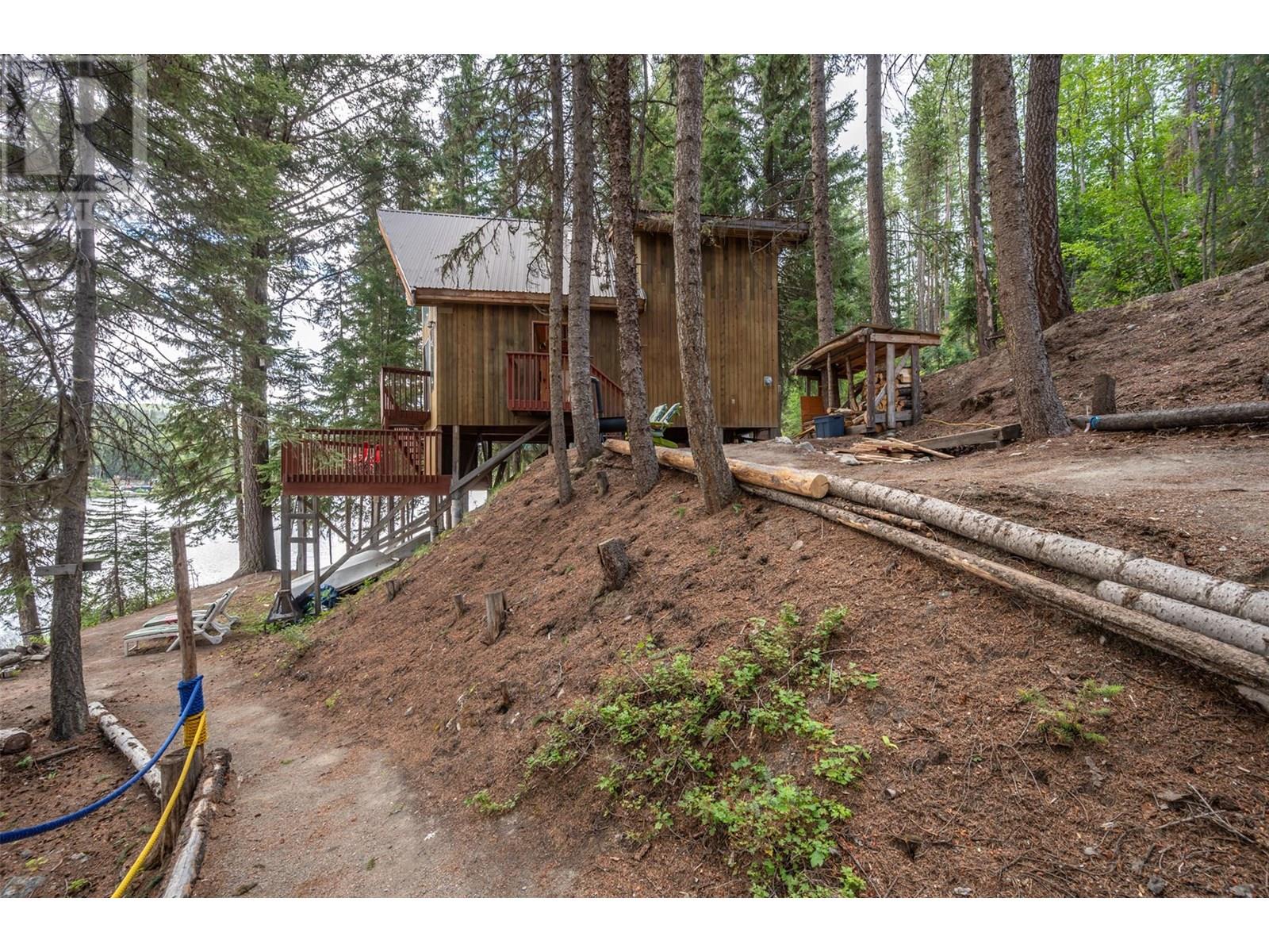 272 Link Lake Road, Princeton