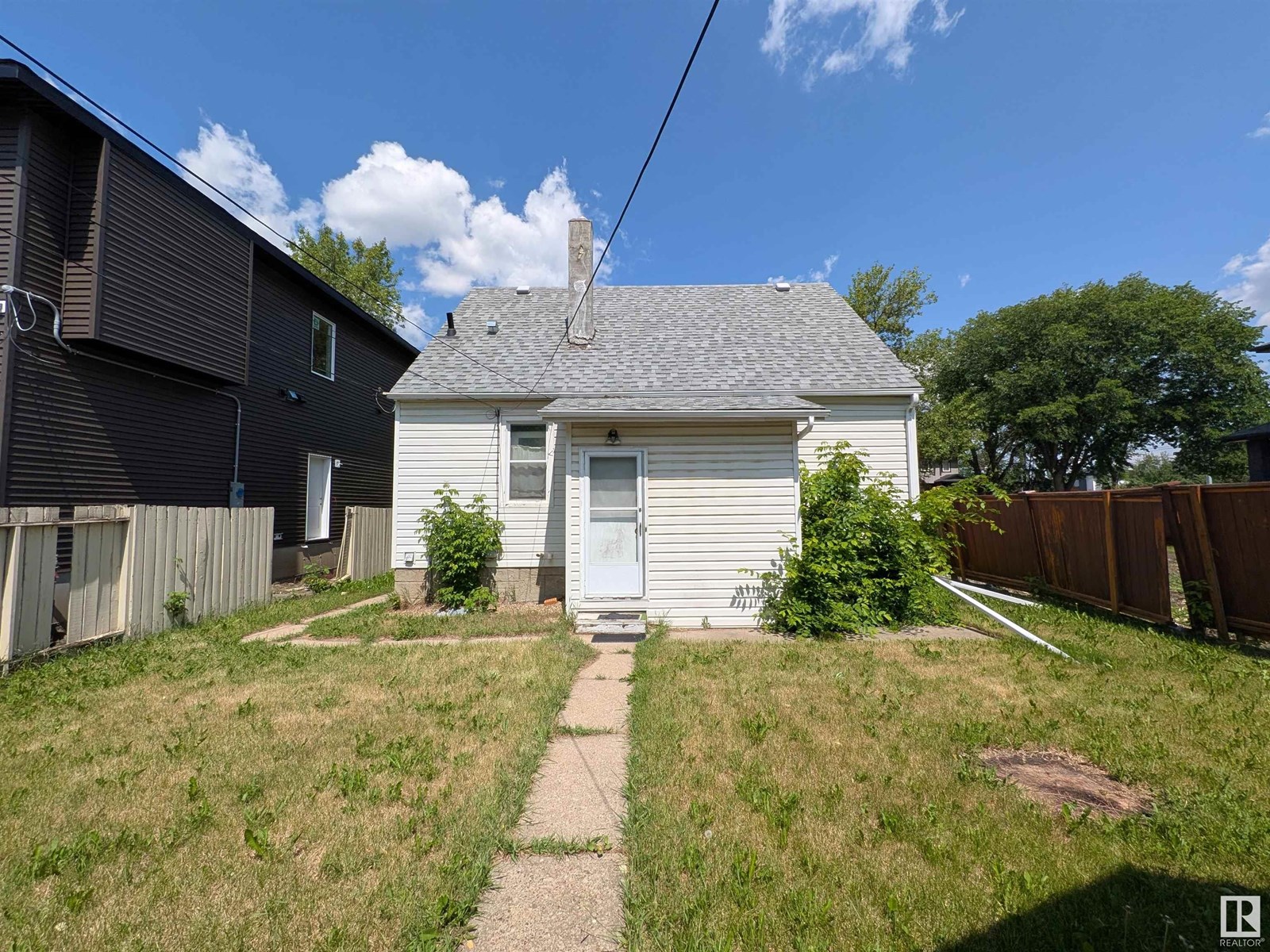 Photo 2 of 8315 81 Av Nw, Edmonton AB