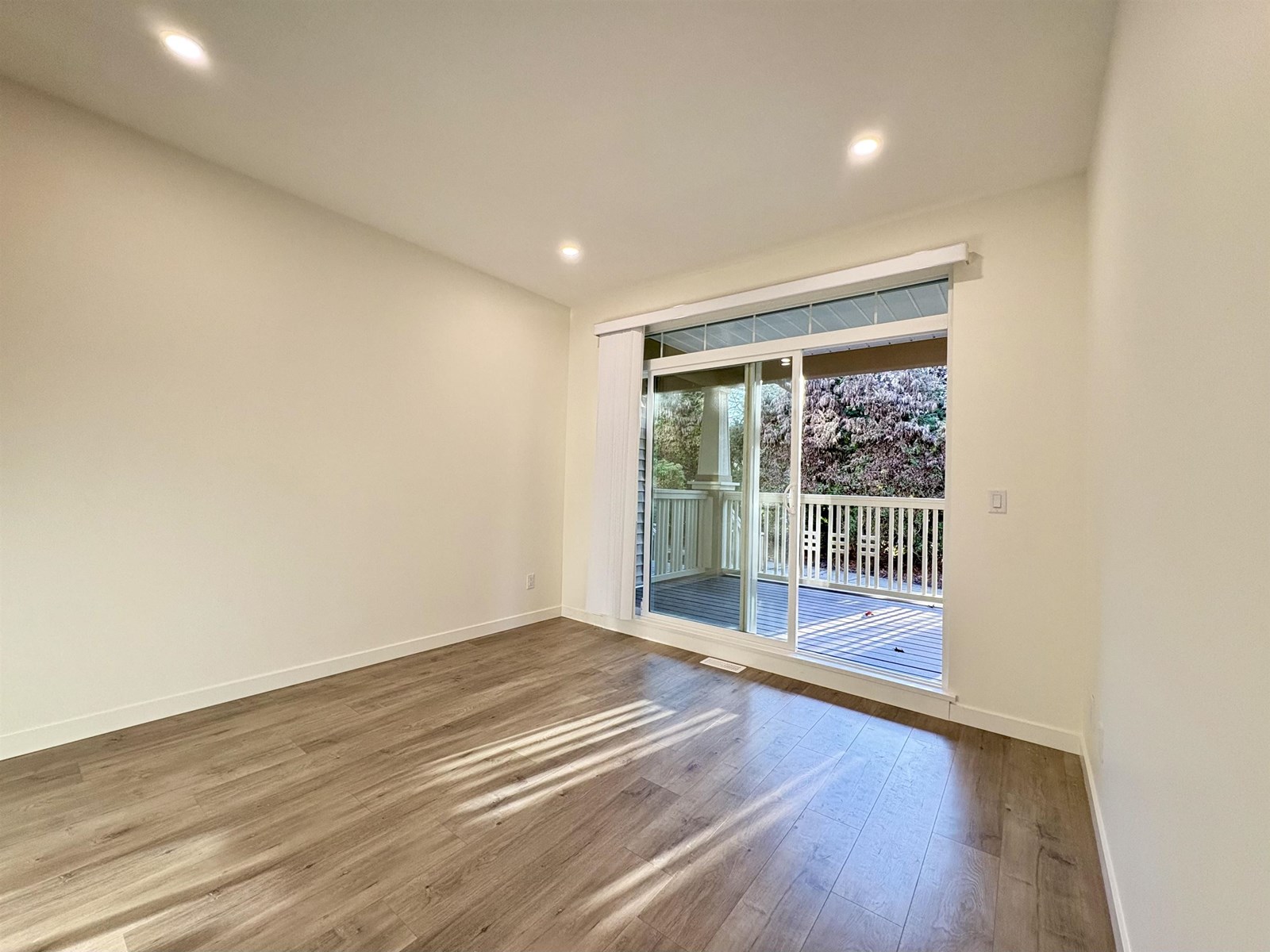 Photo 19 of 69 2678 King George Boulevard, Surrey BC