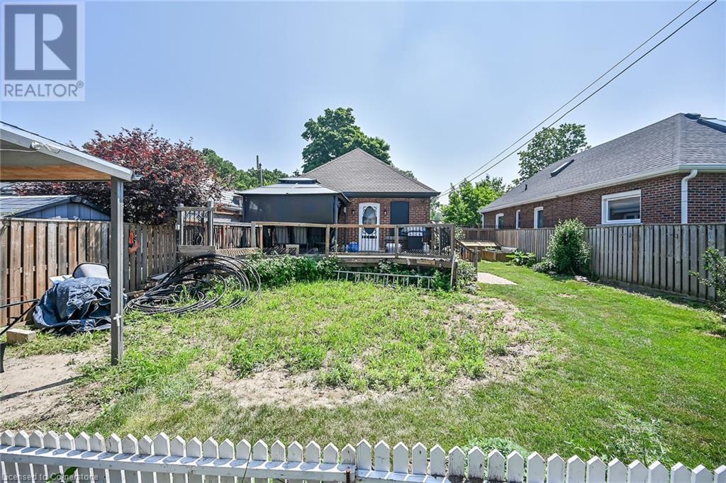 Photo 41 of 118 East 6th Street, Hamilton ON