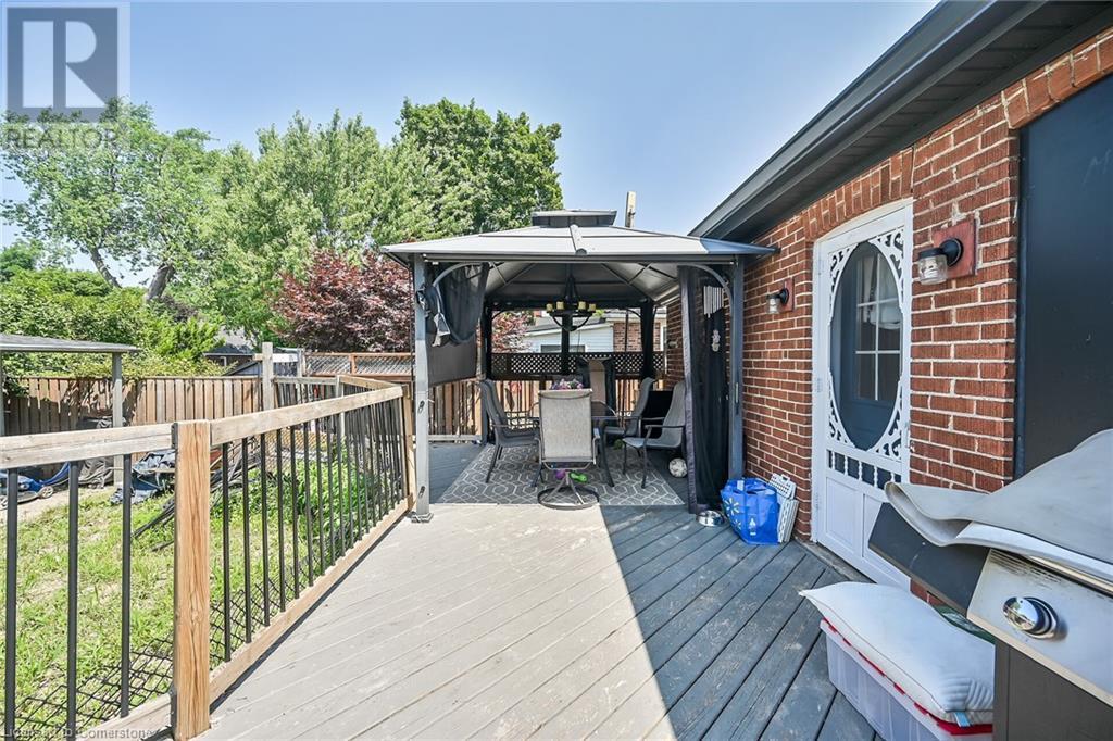 Photo 42 of 118 East 6th Street, Hamilton ON