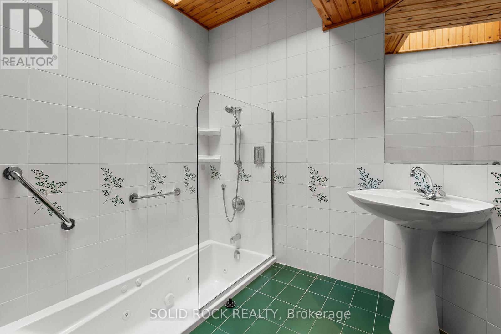 Photo 27 of 541 Besserer Street, Ottawa ON