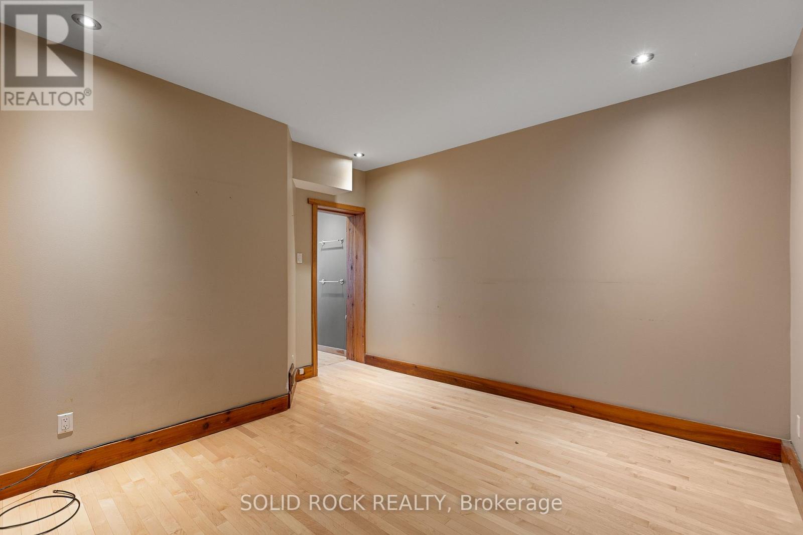 Photo 8 of 541 Besserer Street, Ottawa ON
