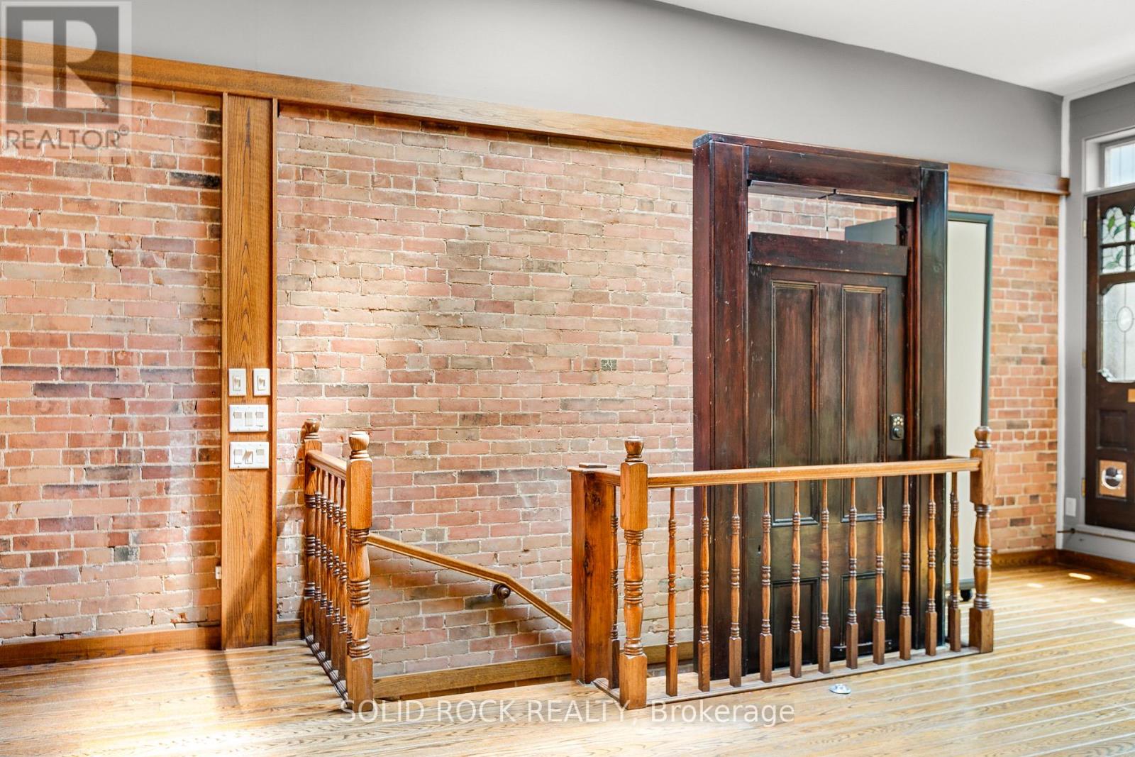 Photo 14 of 541 Besserer Street, Ottawa ON