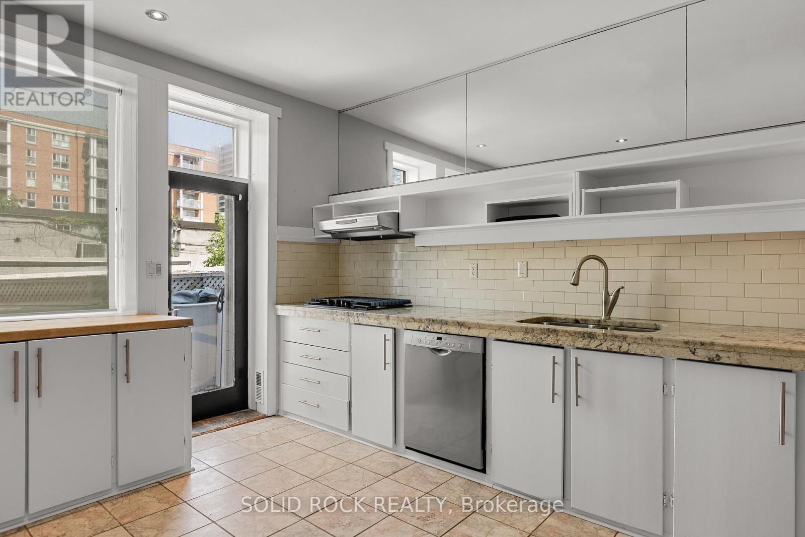 Photo 19 of 541 Besserer Street, Ottawa ON
