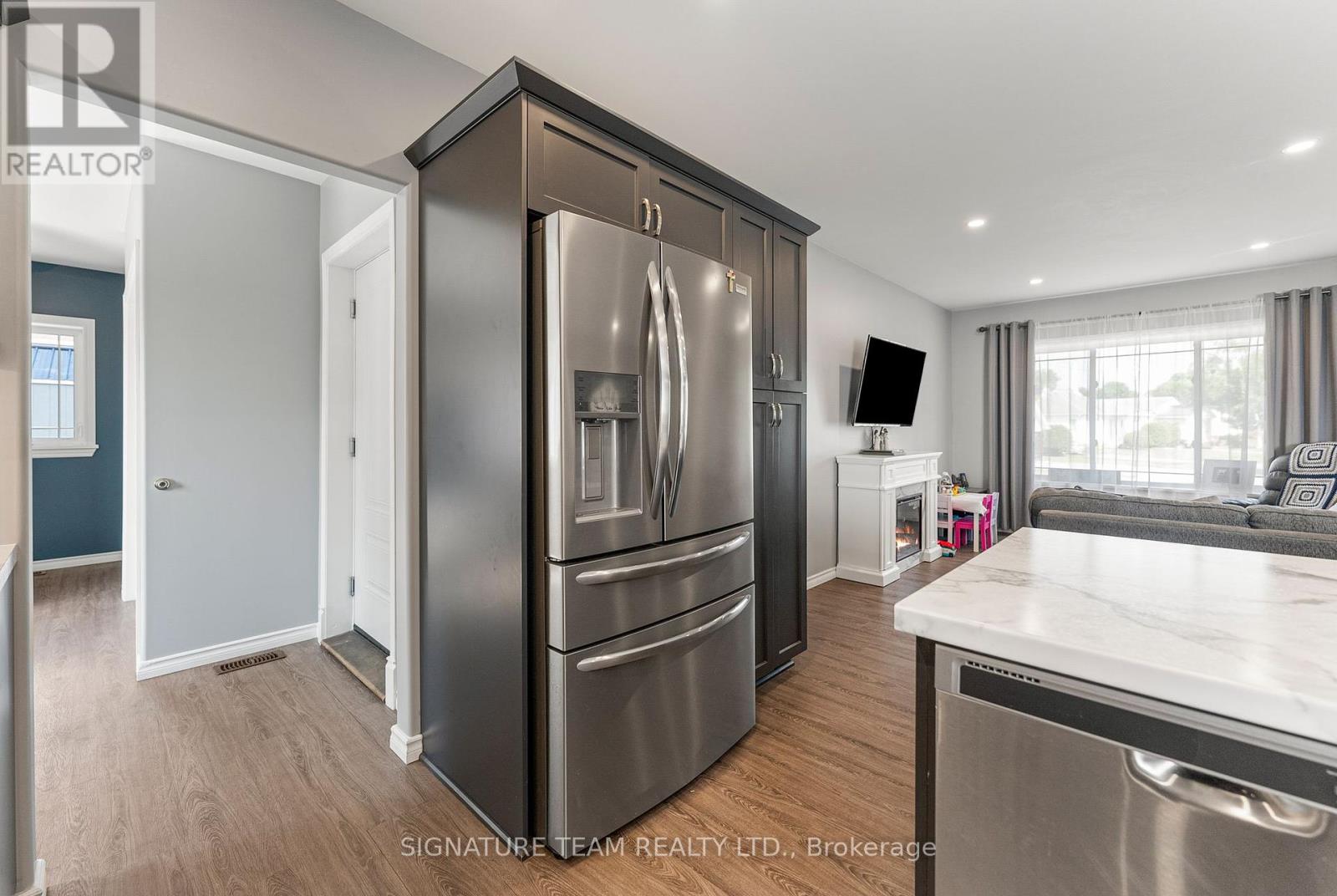 17 MEADOW STREET - 13