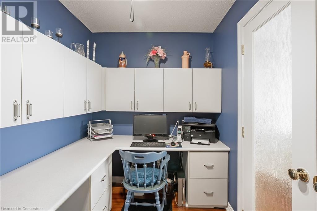 Photo 11 of 1276 Maple Crossing Boulevard Unit 612, Burlington ON