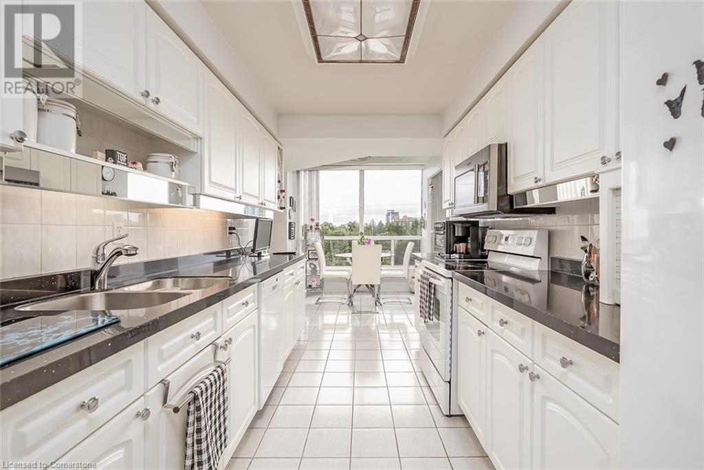 Photo 18 of 1276 Maple Crossing Boulevard Unit 612, Burlington ON