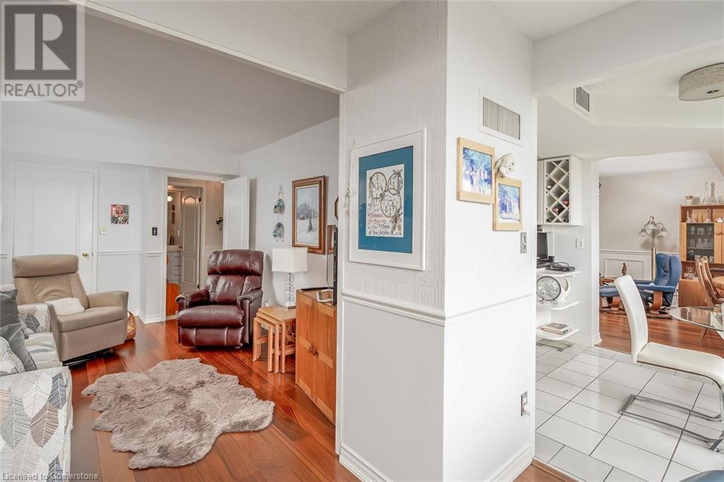 Photo 26 of 1276 Maple Crossing Boulevard Unit 612, Burlington ON
