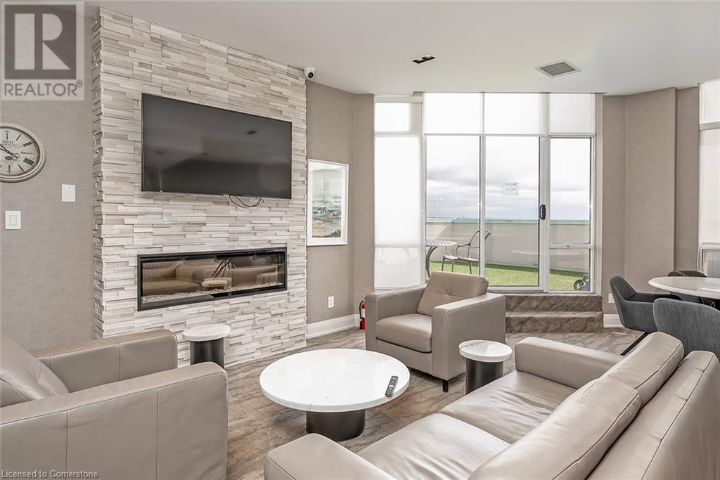 Photo 34 of 1276 Maple Crossing Boulevard Unit 612, Burlington ON