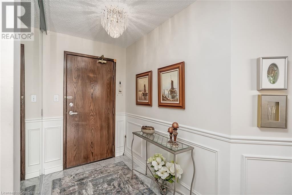 Photo 8 of 1276 Maple Crossing Boulevard Unit 612, Burlington ON