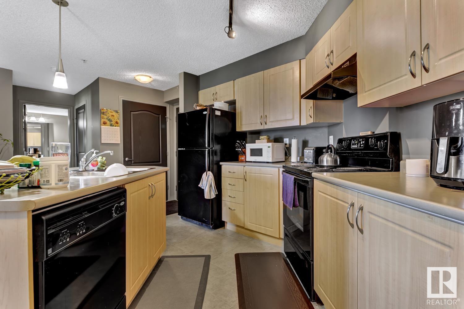 Photo 4 of 308 11441 Ellerslie Rd Sw, Edmonton AB