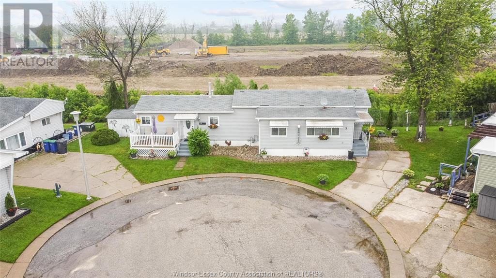 Photo 1 of 5 Elm Court, Mcgregor ON